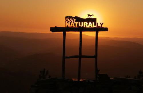 Ceira Cottage - Refúgio Romântico com Vista Serrana - Foto 40