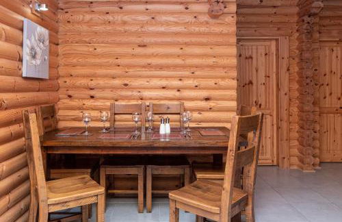 Teal Lodge - Nordic Log Cabin with private hot tub - Foto 18