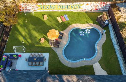 Texas Willow Ranch - Epic Luxury Retreat with Pool, Game room, Soccer, BBQ, Fire table - Foto 2