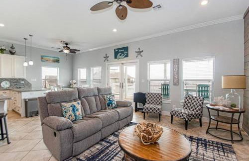 "The Ocean Aire" , 30 secs from the sand! - Photo 34