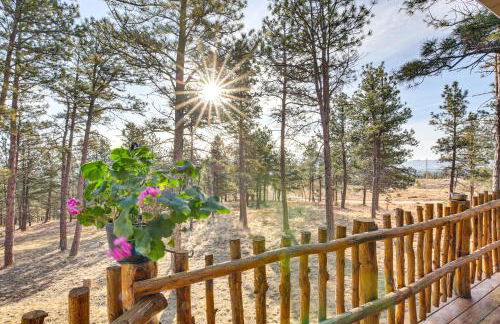 5 Mi to Town Mtn-View Gem with Deck in Hot Springs - Foto 2