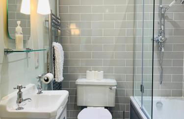 Garden Flat - Photo 17