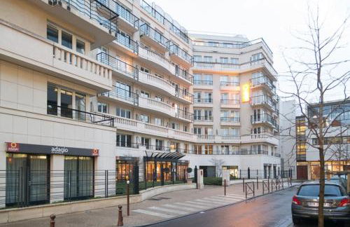 Paris Porte de Versailles Cosy Lodge 2 Appart hôtel parking wifi 4 pers - Foto 23