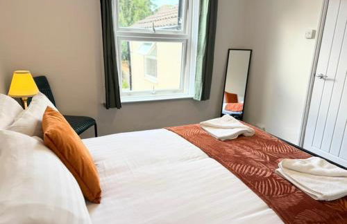 Entire 5 Bed New Home - Southampton Centre - 4BDRM - Foto 39