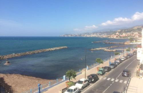 Sea View, in the old town Santo Stefano Al Mare - Foto 26