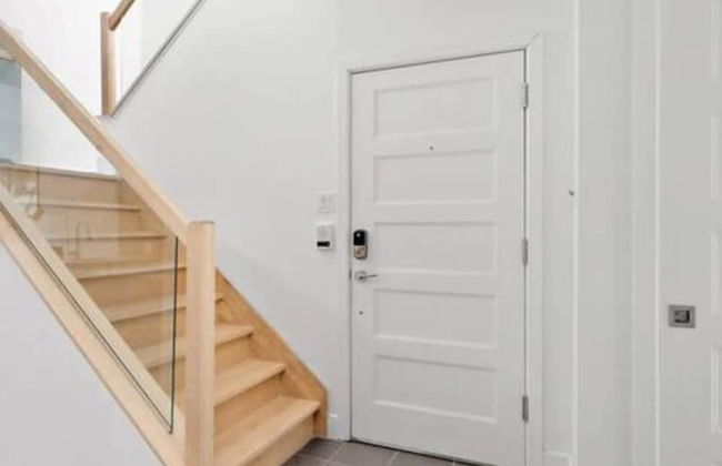 3 Bedroom Penthouse Great for Family Vacation - Photo 67