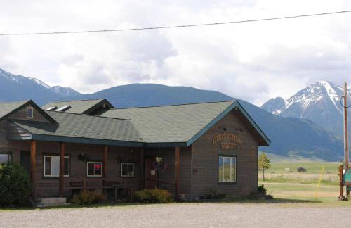 Chico Peak cabin nr Yellowstone,Chico Hot Springs - Foto 9