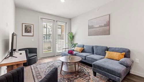 Poolside Luxury 1BR w Private Patio - Photo 4, Other