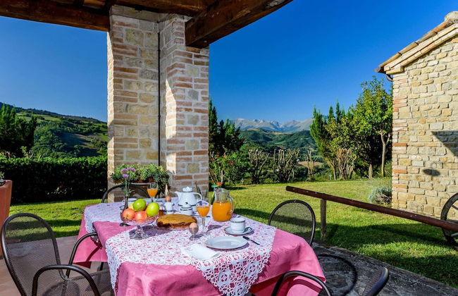 Fabulous Holiday Home With Wifi in Monte San Martino Italy - Photo 18