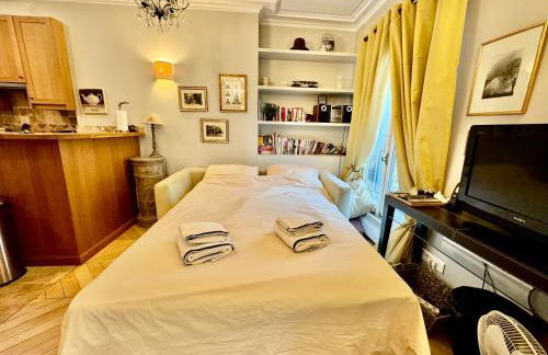 CHABLIS 27 avenue de la Bourdonnais 75007 - Foto 12