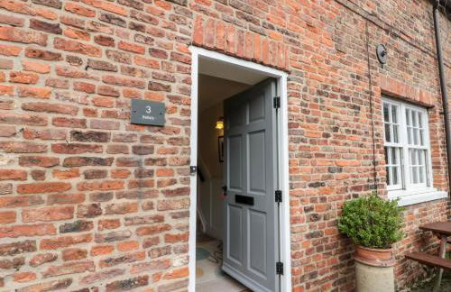 Bella's Cottage - Photo 2