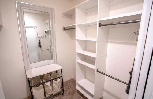 Buena Creek Vista Primary Subdivided Home with Views and Pool - Foto 50