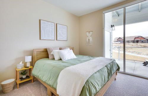 Waterfront Watertown Condo with Patio and Pool Access! - Foto 22