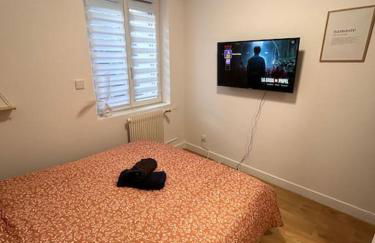 La terrasse abritée et son spa - Photo 4