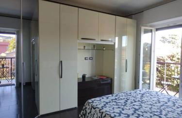 Bilocale luminoso e accogliente zona Marche - Photo 3