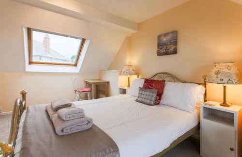 5 Bedroom House with Sea Views - Photo 26