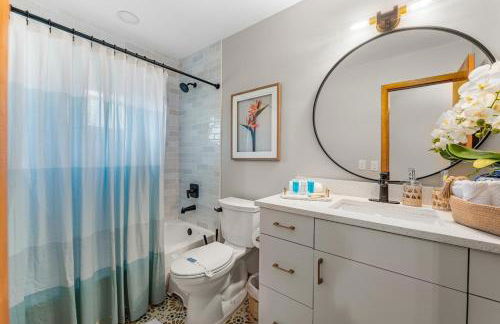 All King Beds & TVs in Every Room, Perfect for Large Groups - Foto 11