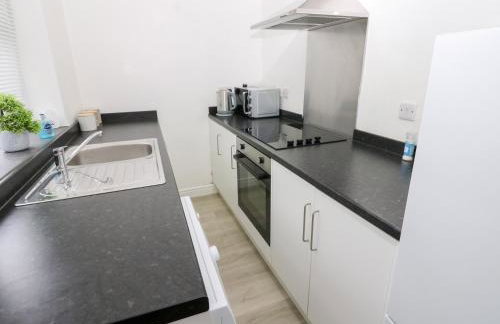 Holly House - Photo 11