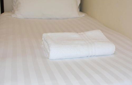 Family home close to Shrewsbury Town centre - Photo 26