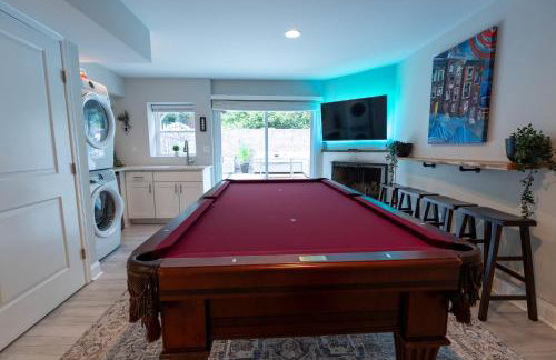 Stylish 3BR w Pool Table & Garage - Foto 18