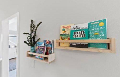 Modern 4BD home in Ballard with A/C, pet-friendly - Foto 17