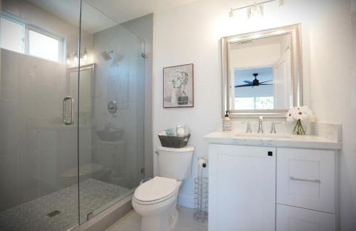 Awesome 5 bedroom 3 bath pool home with in-ground jacuzzi - Foto 14