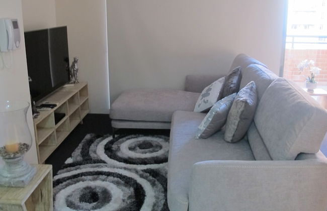 Sleek apartment Unit 87 - Photo 21