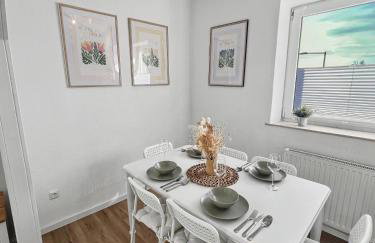 MEGHA Living - 2 Zimmer Appartments mit Küche - Zentral - Foto 57