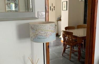 Seasalt Cottage - Modernised traditional cottage, Sleeps 5,short walk to beaches, town, amenities - Photo 6