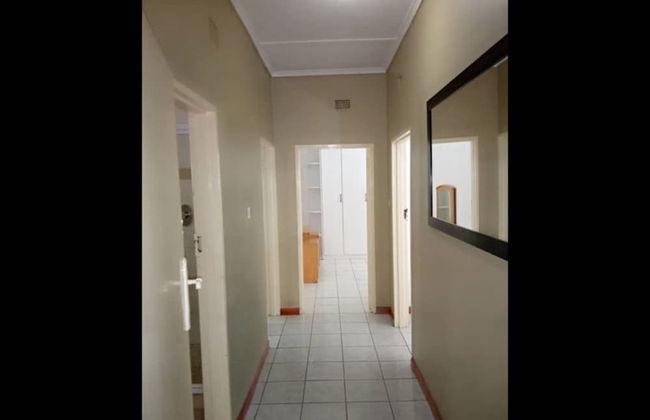 3 Bedrooms Exclusive House in Northmead - Foto 19