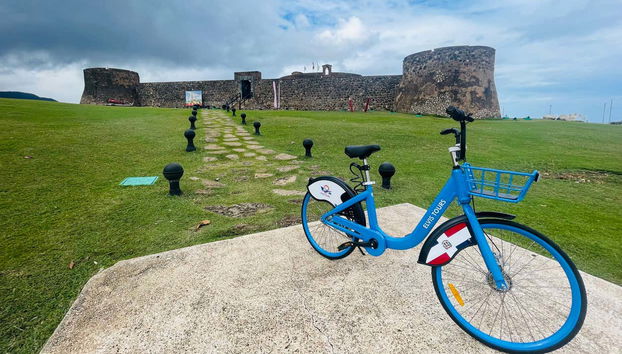 Al Forte di San Felipe in bici