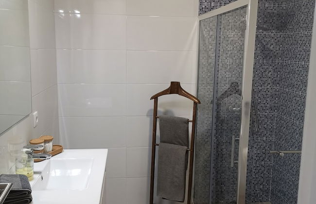 "room in Guest Room - Caparica Poshtel An Luxury Hostel" - Foto 10