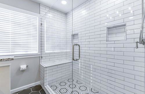 Explore Historic DT In This Cozy Open Air 5BR Stay - Foto 37