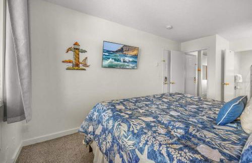 Oceanfront Suite - Top Floor - Sleeps 4 - Pool and Sauna - Foto 26