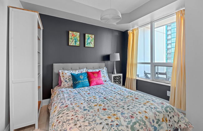 Modern Apartments in North York - Photo 58