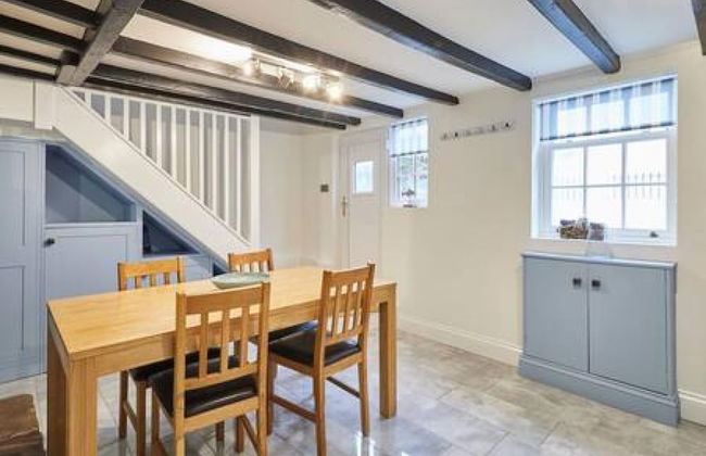 Host Stay Spring Bank Cottage - Photo 6