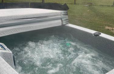 Shepherd Hut Lodge on Farm Waterside Goodwin Farm - Photo 11