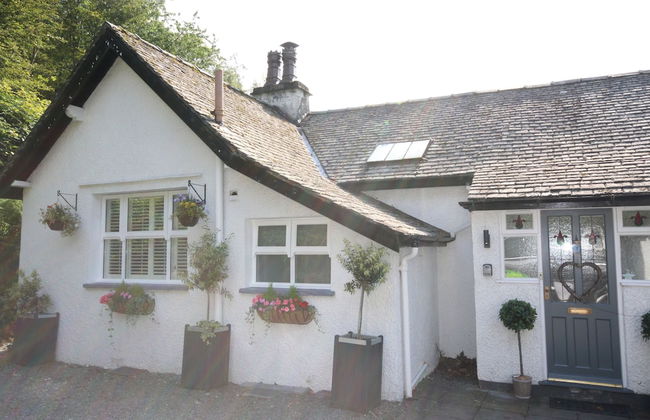 Lakes Apartments - Photo 14