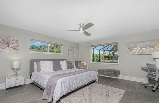 Tranquility - Waterfront Villa With Pool Dock - Photo 26