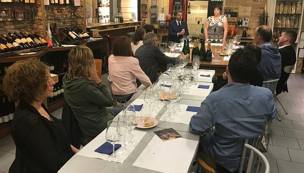 Degustación de vinos piamonteses. Un viaje en 5 catas - Foto 5, Cada cata está guiada para descubrir juntos las excelencias de la zona.