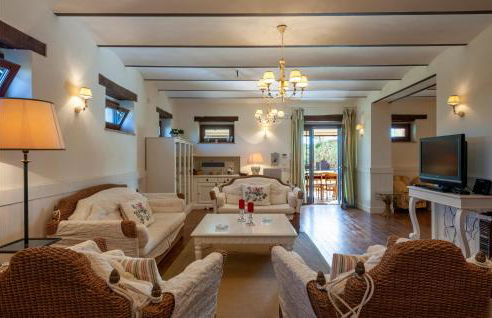 6 Bedroom Beautiful Home In Treia - Foto 19