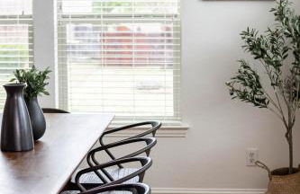 Pool house with hot tub and cinema - Foto 35