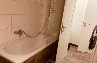 FELIX LIVING 8, 3 Zimmer, Doppelbett & Stockbett, Balkon, Parkplatz - Photo 18