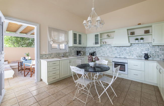 Villa Kallisti - A Dream House With Amazing View - Photo 10