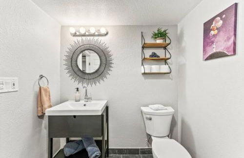 Movie Theatre Hot Tub Outdoor Grill - Foto 26