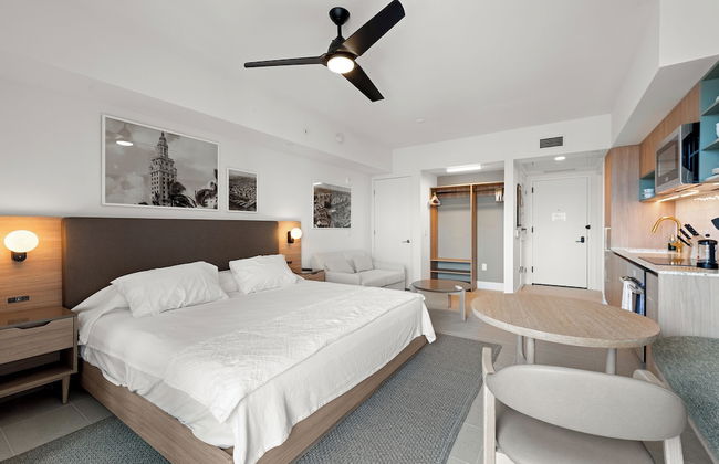 Prime Downtown Location Condos - Photo 52