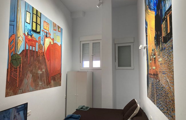 Golondrinas de Malaga - Photo 4