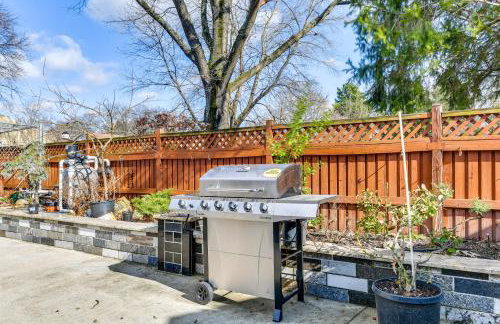 Spacious Home with Tranquil Patio about 29 Mi to DC! - Foto 37