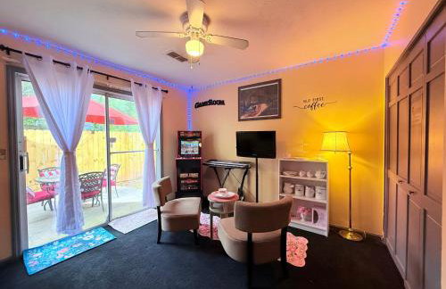 Large 3BR Home for Families and Work Stays With Fast WIFI - Foto 23