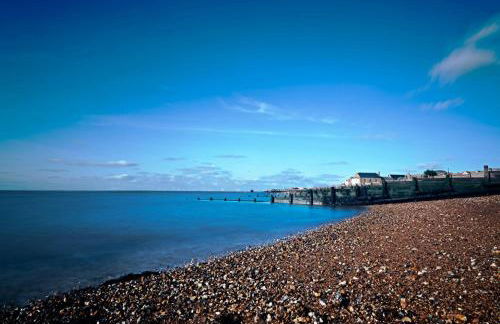 Canterbury Oasis - Modern 2-Bed Home with FREE Parking - Foto 34